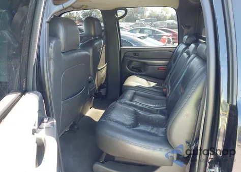 2004 Chevrolet Avalanche 1500 z USA, uszkodzony, nr VIN 3GNEK12T64G225626